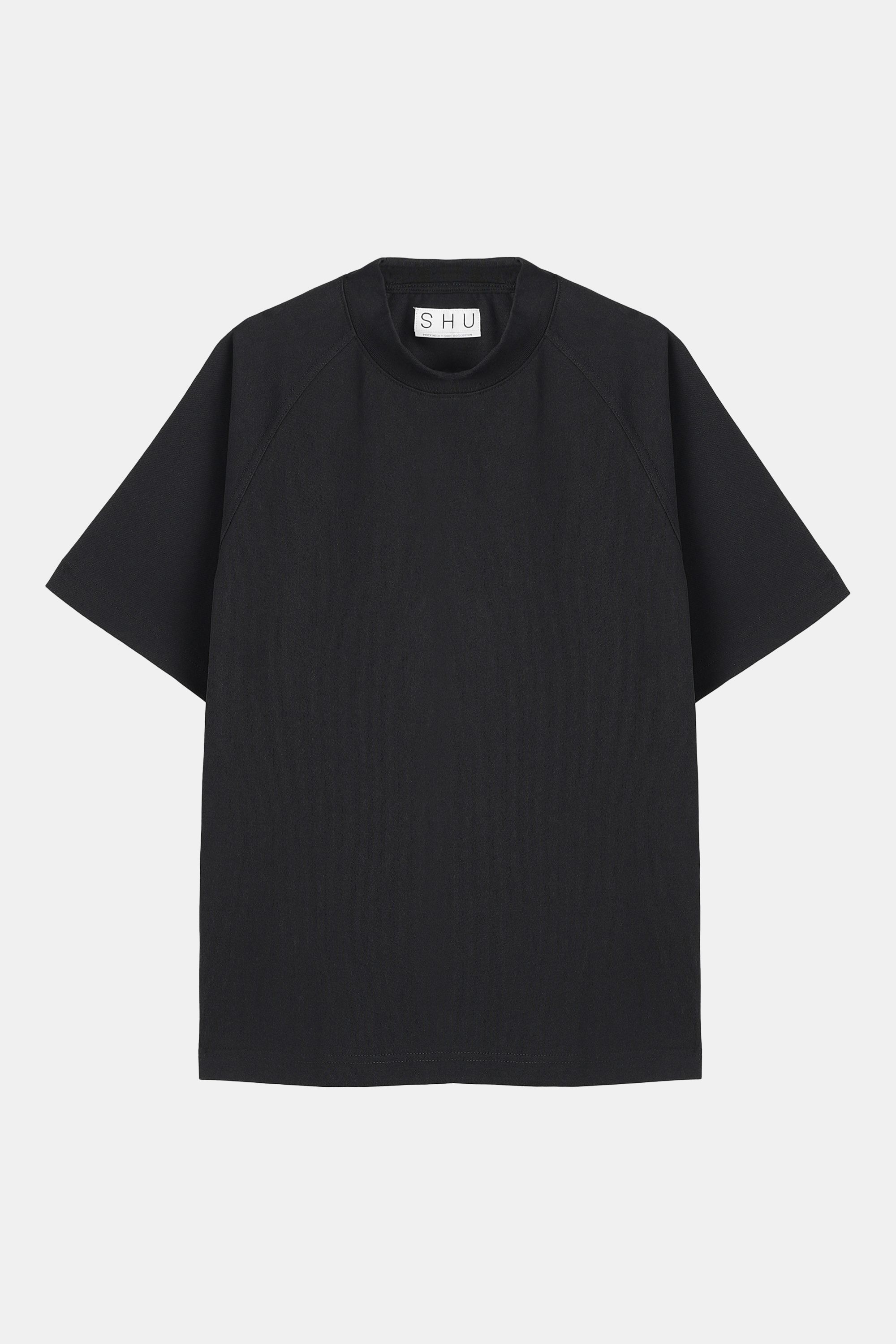 Mock neck T shirt black
