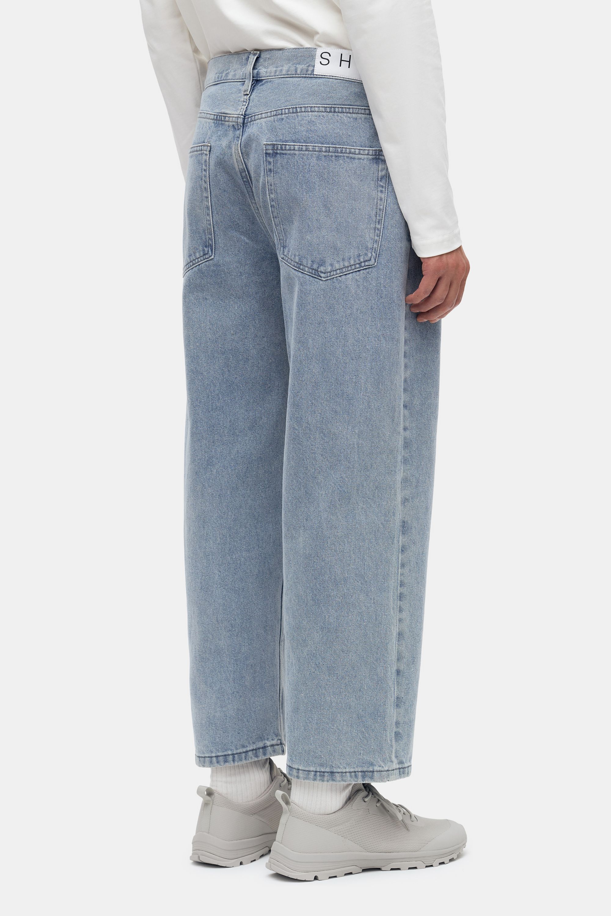 Loose and relaxed fit jeans blue